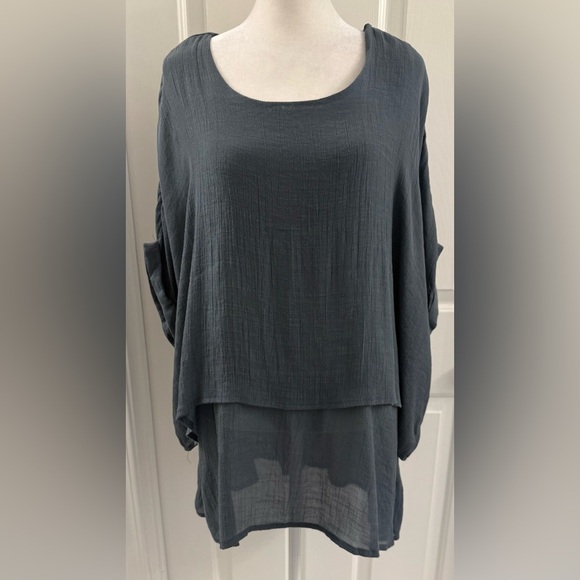 Umgee Solid Overlayer Oversized Tunic Top Dark Grey Size Large - Picture 2 of 8